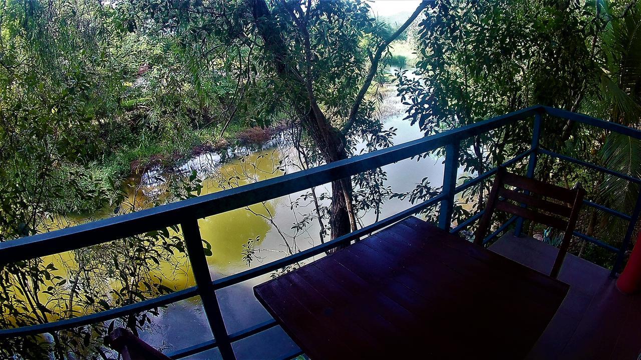 Riverside Ban Cho Lae Bagian luar foto